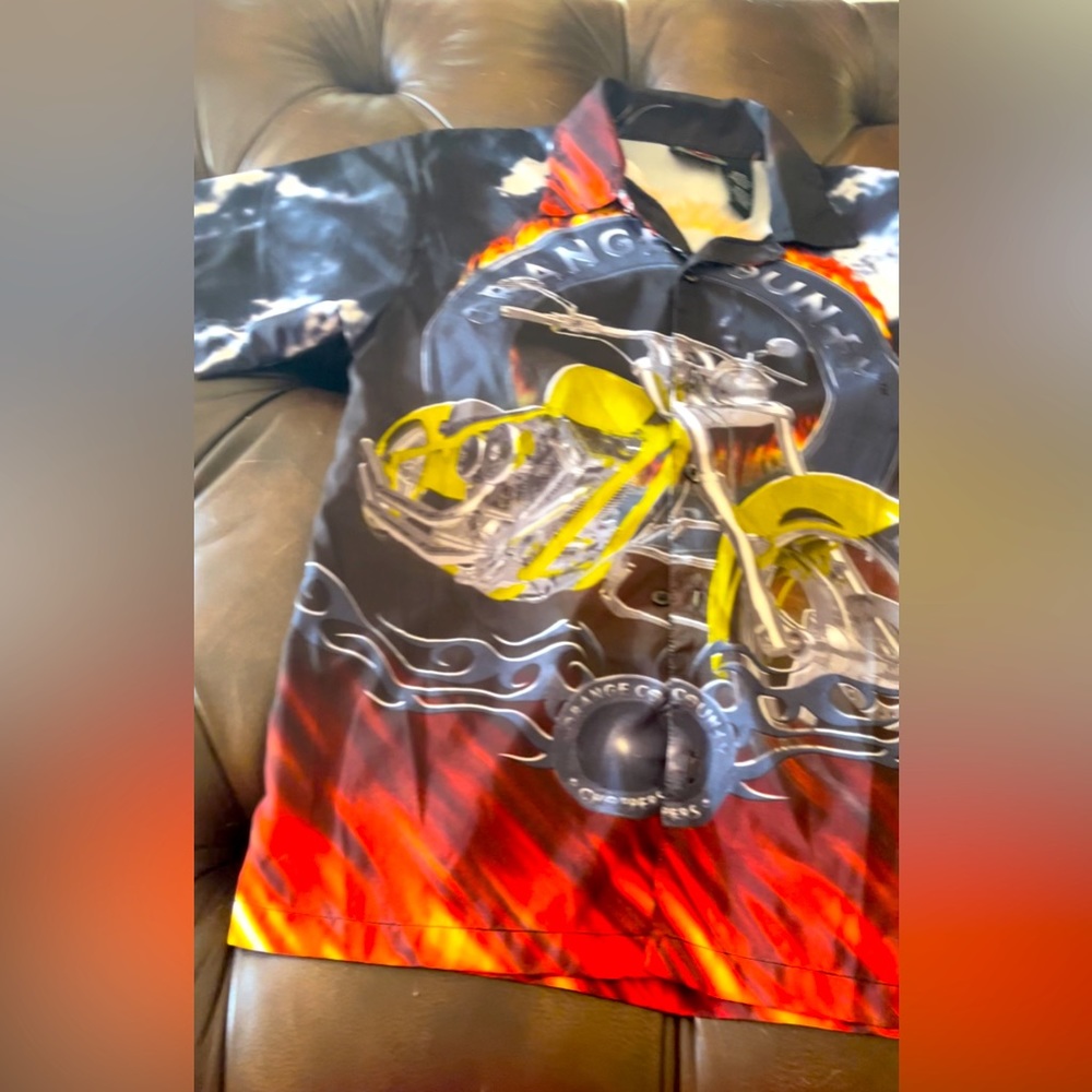 Dcc choppers, med motorcycle shirt, button-down boys.